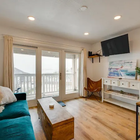 Steps To Beach Corpus Christi Condo With Balcony